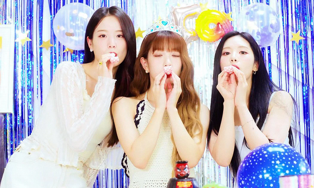 Cô Vợ Ướt Át Full